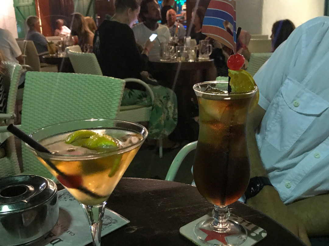 Davids Cocktail Bar-科斯塔特吉塞必去景点