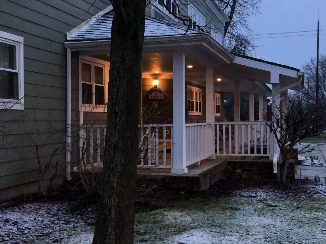 Ivy Court Inn & Suites主图