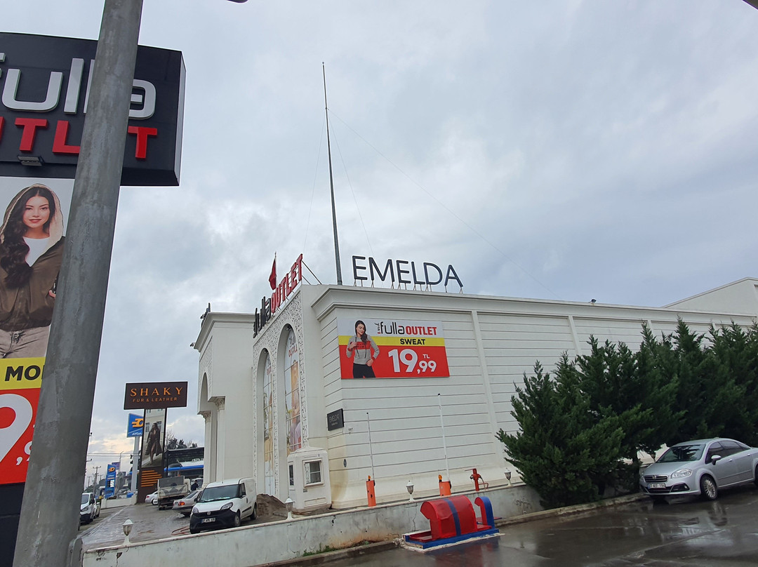 Fulla Outlet