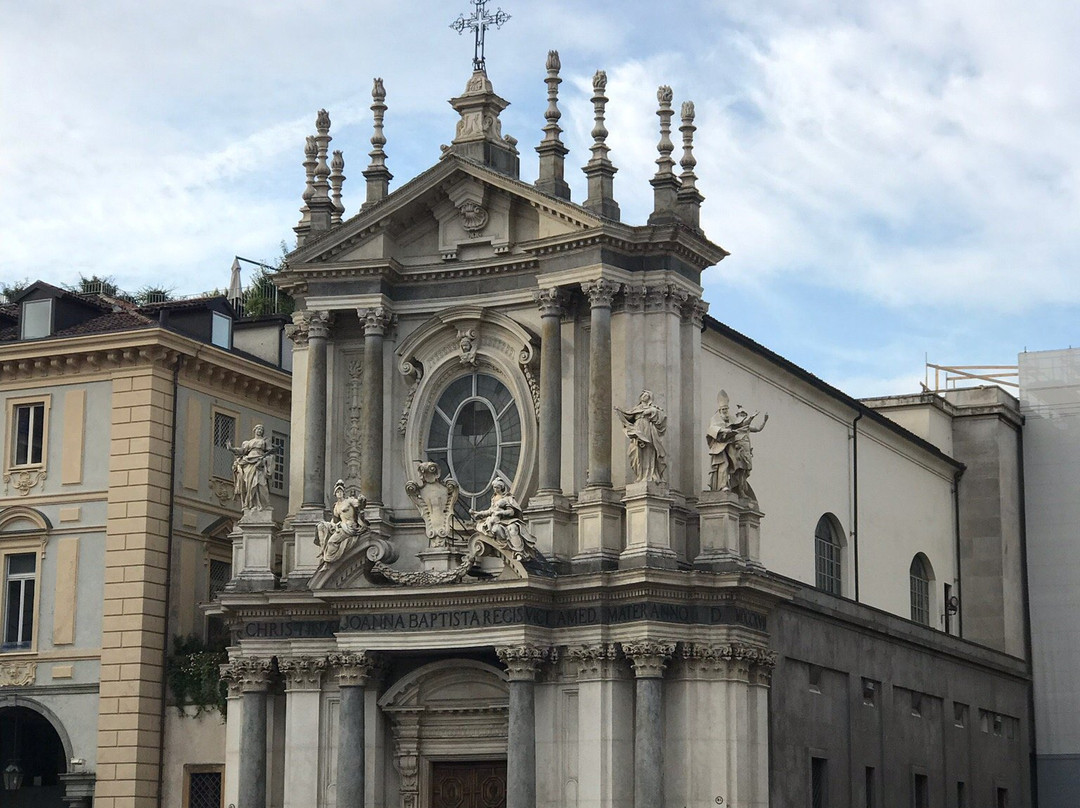 Piazza Savoia景点图片