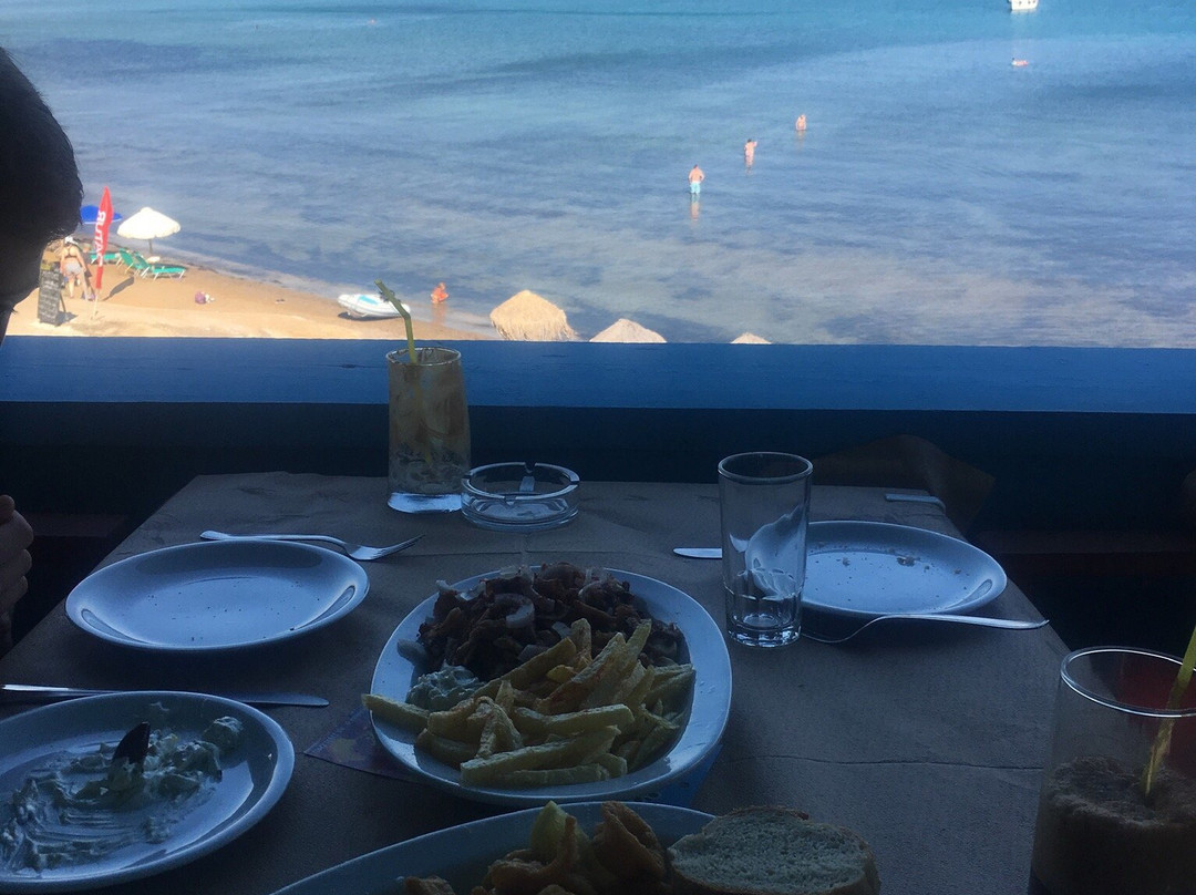 Kounoperta beach-Lixouri必去景点