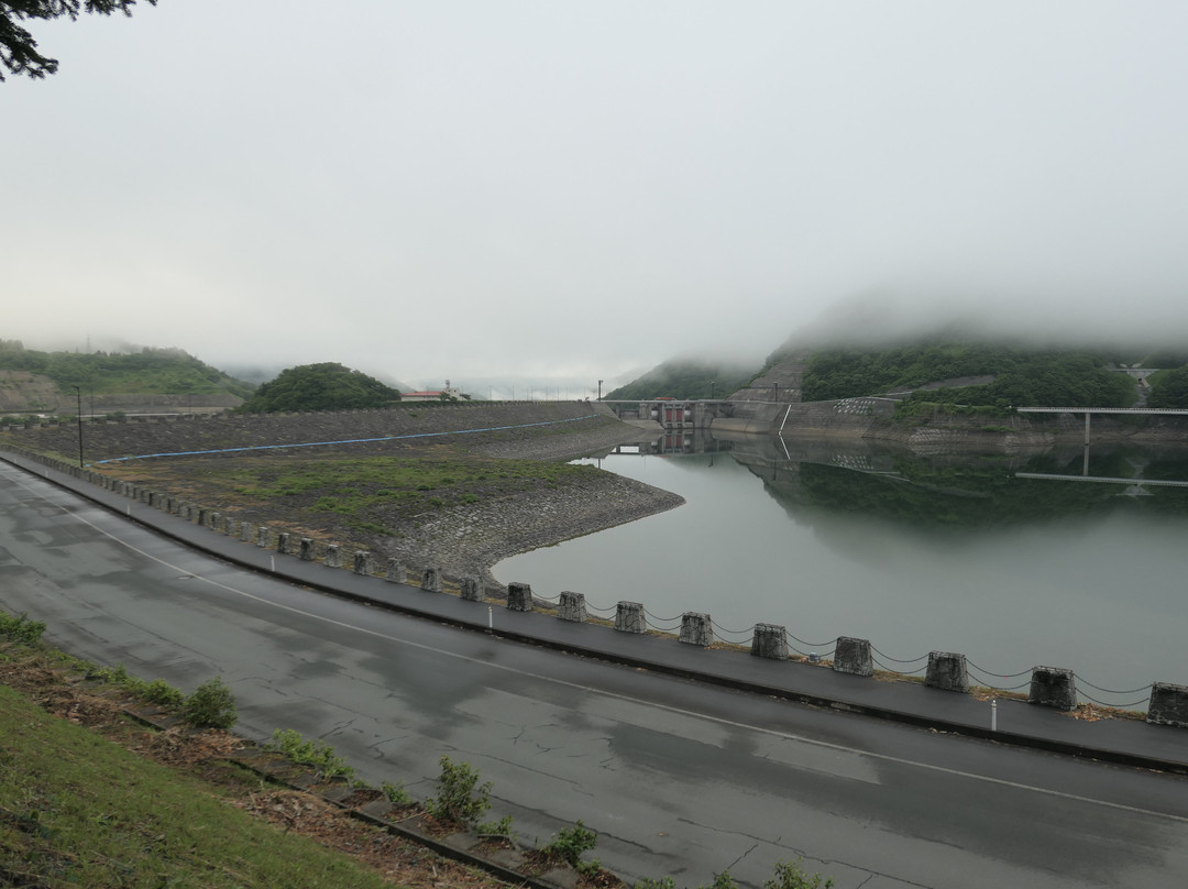 Gassan Lake景点图片
