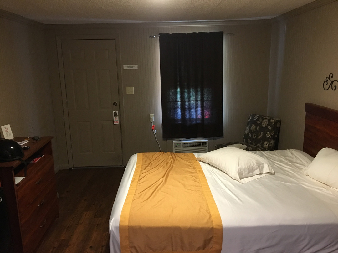 Callahan Hotel主图