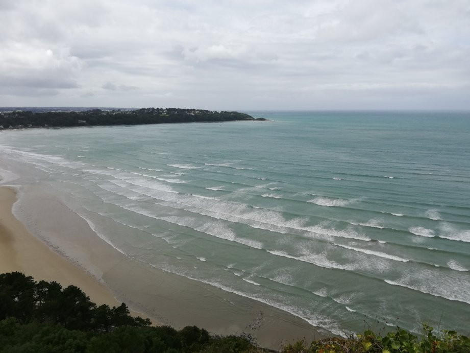 Site du Grand Rocher-Plestin les Greves必去景点