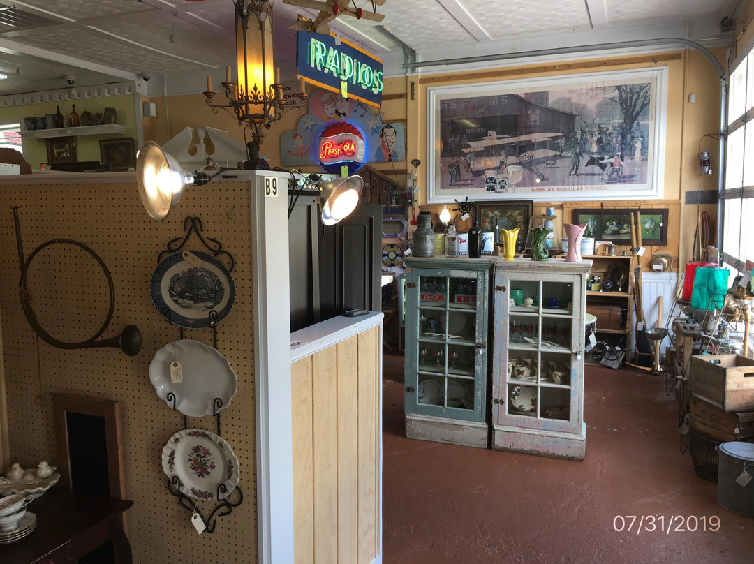 Glory Days Antiques-Newburg必去景点