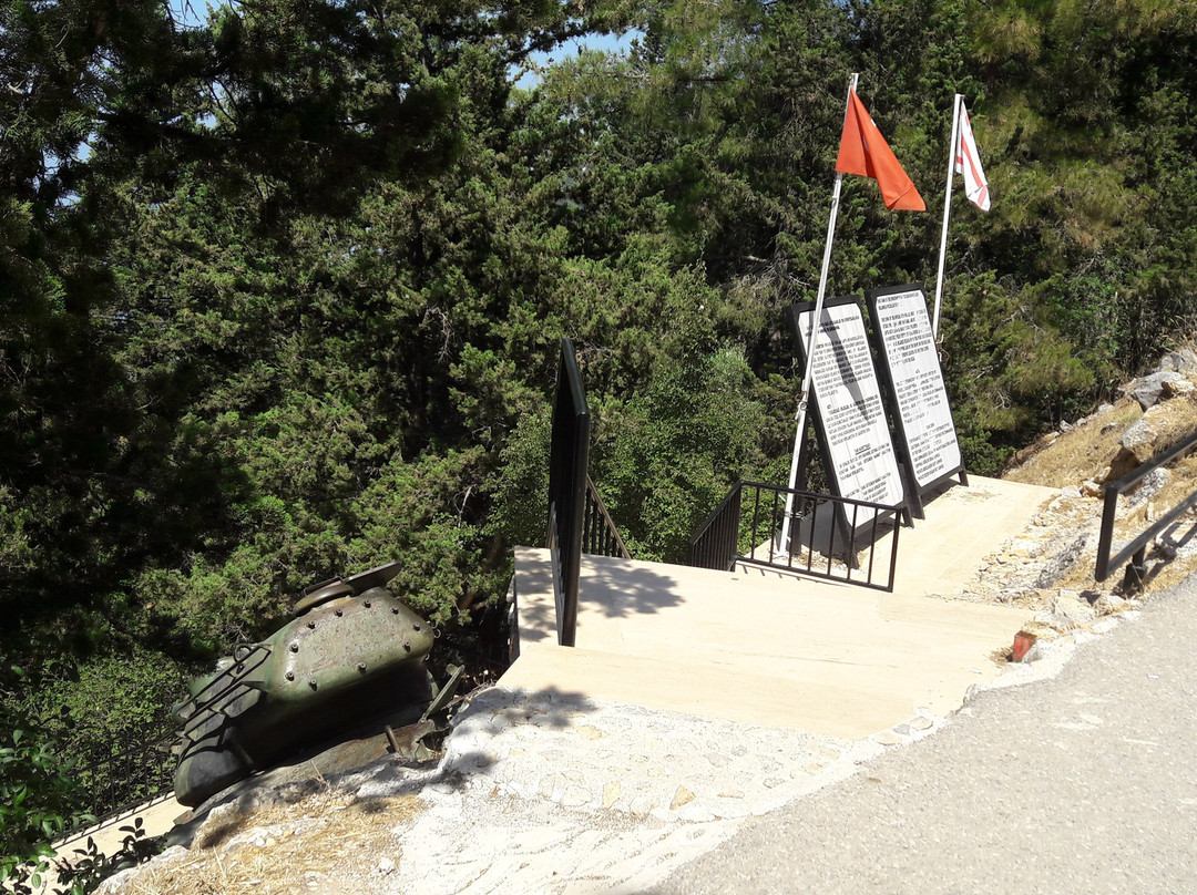 Mountain Memorial Tank-克利尼亚必去景点