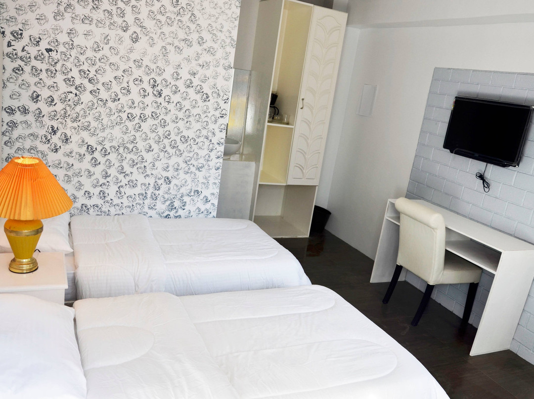 Grand Peninsula Suites主图