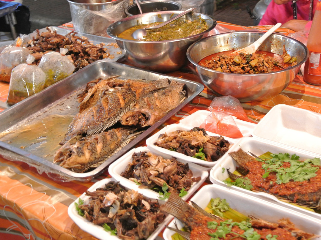 Pak Chong market景点图片