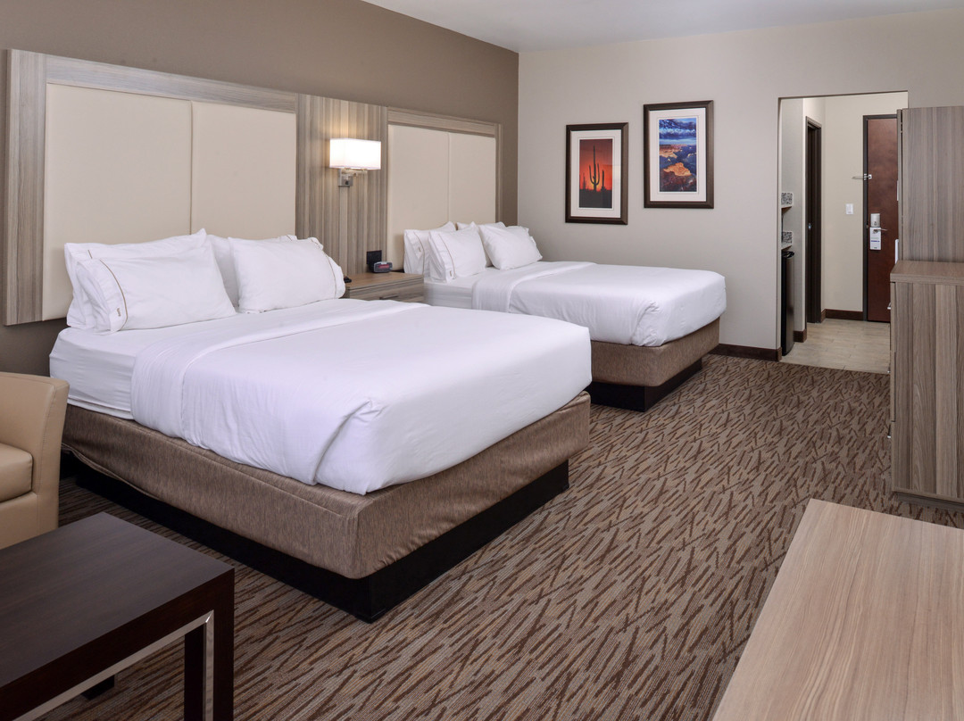 Holiday Inn Express & Suites Williams By IHG主图