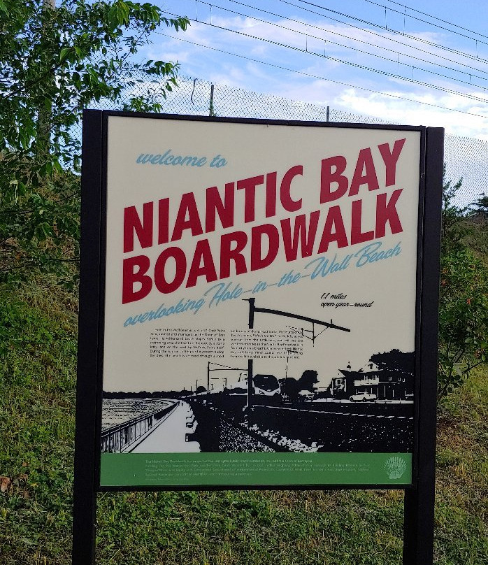Niantic Bay Boardwalk景点图片