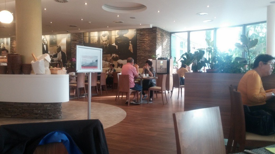 Holiday Inn Budapest - Budaörs By IHG-餐饮
