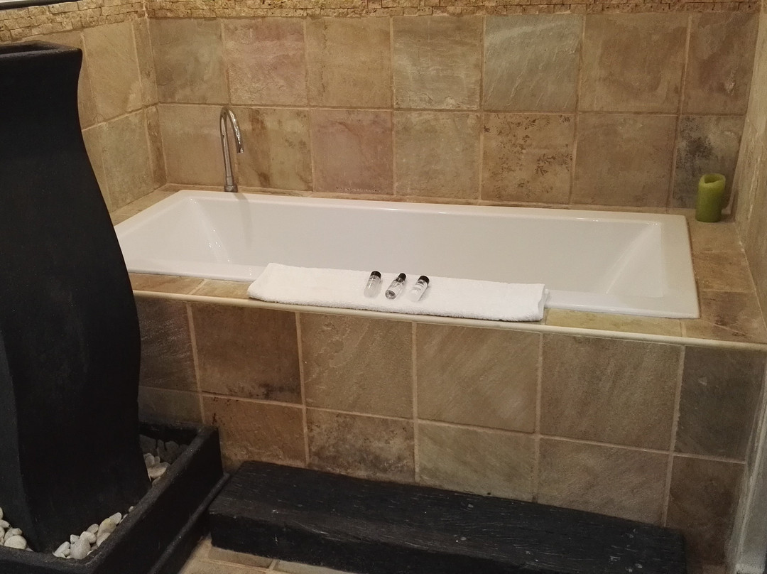 Fairways Hotel主图