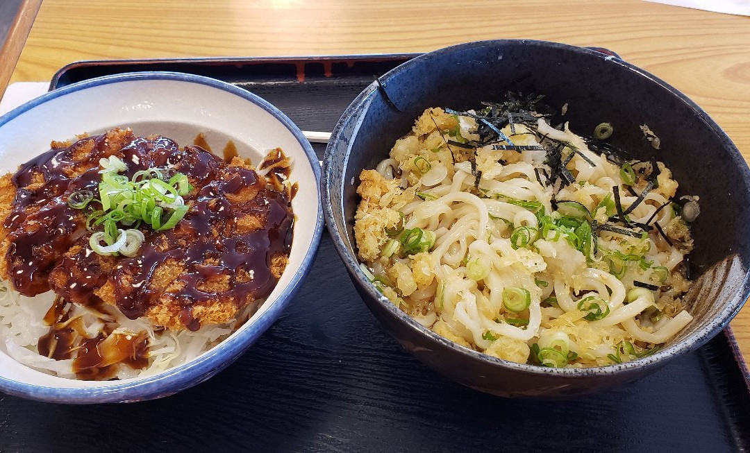 めん処矢磨樹 松前店