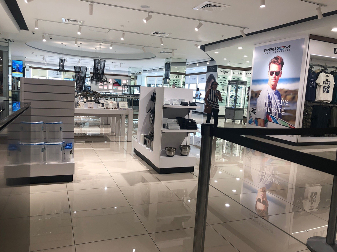 Prouds Shopping Complex景点图片