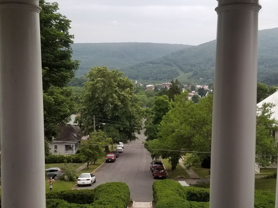 Hillcrest Mansion Inn主图