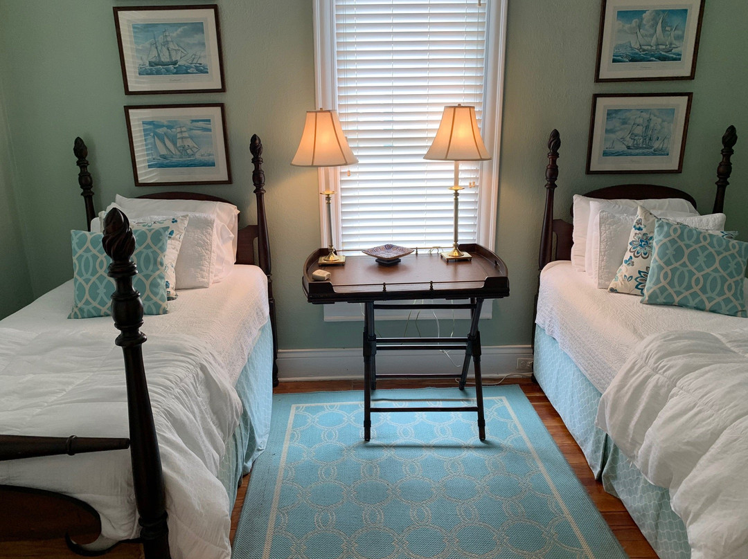 Colonel's Cottage Inns主图