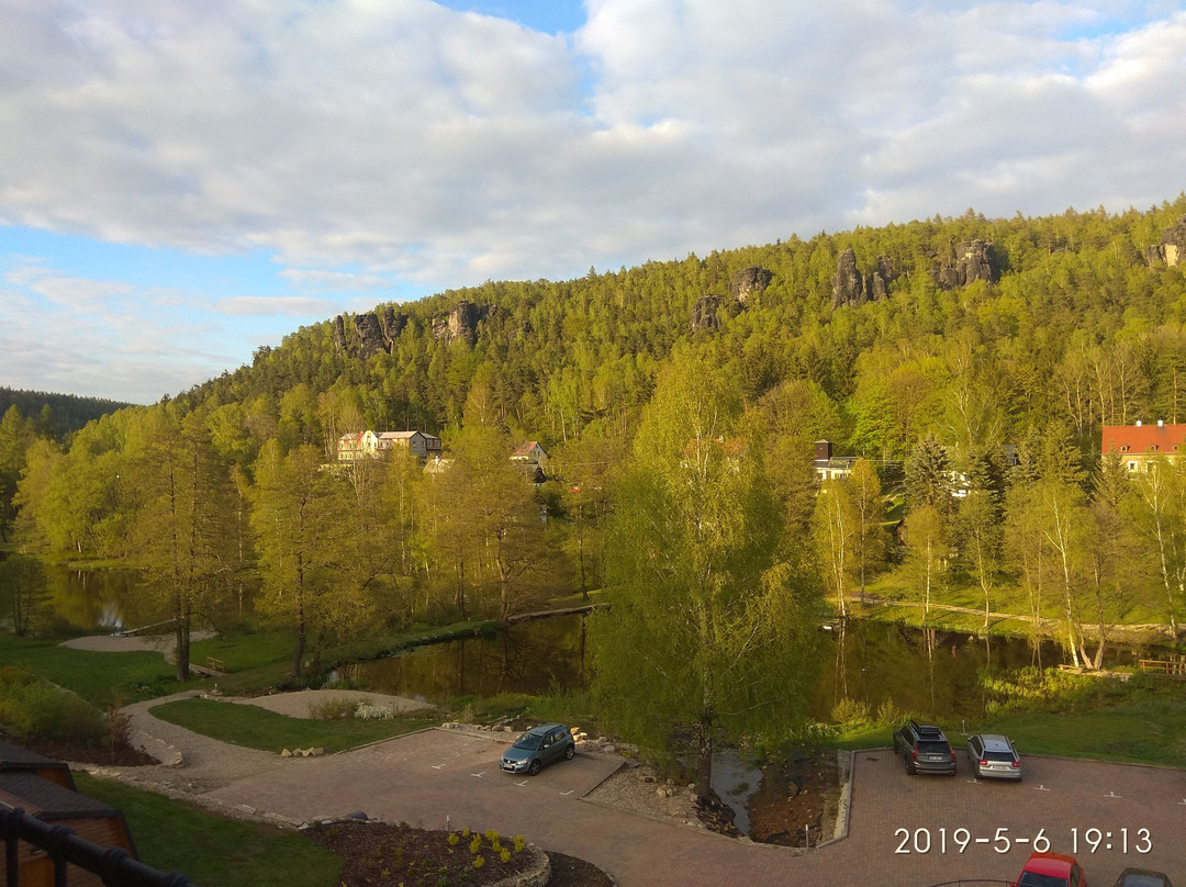 奥斯特鲁夫皮特劳恩酒店主图