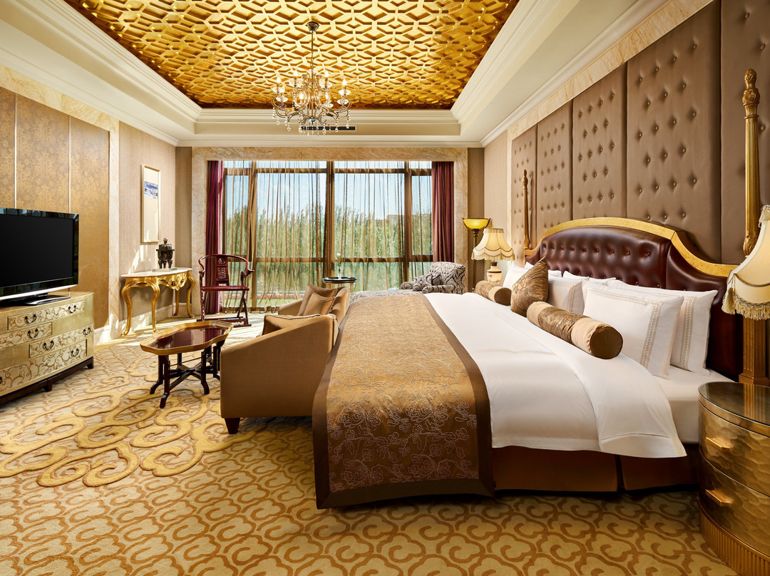 鄂尔多斯皇冠假日酒店主图