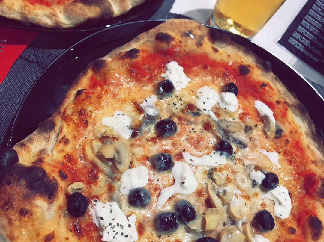 Carpena餐馆和美食-tra Monti e Mare