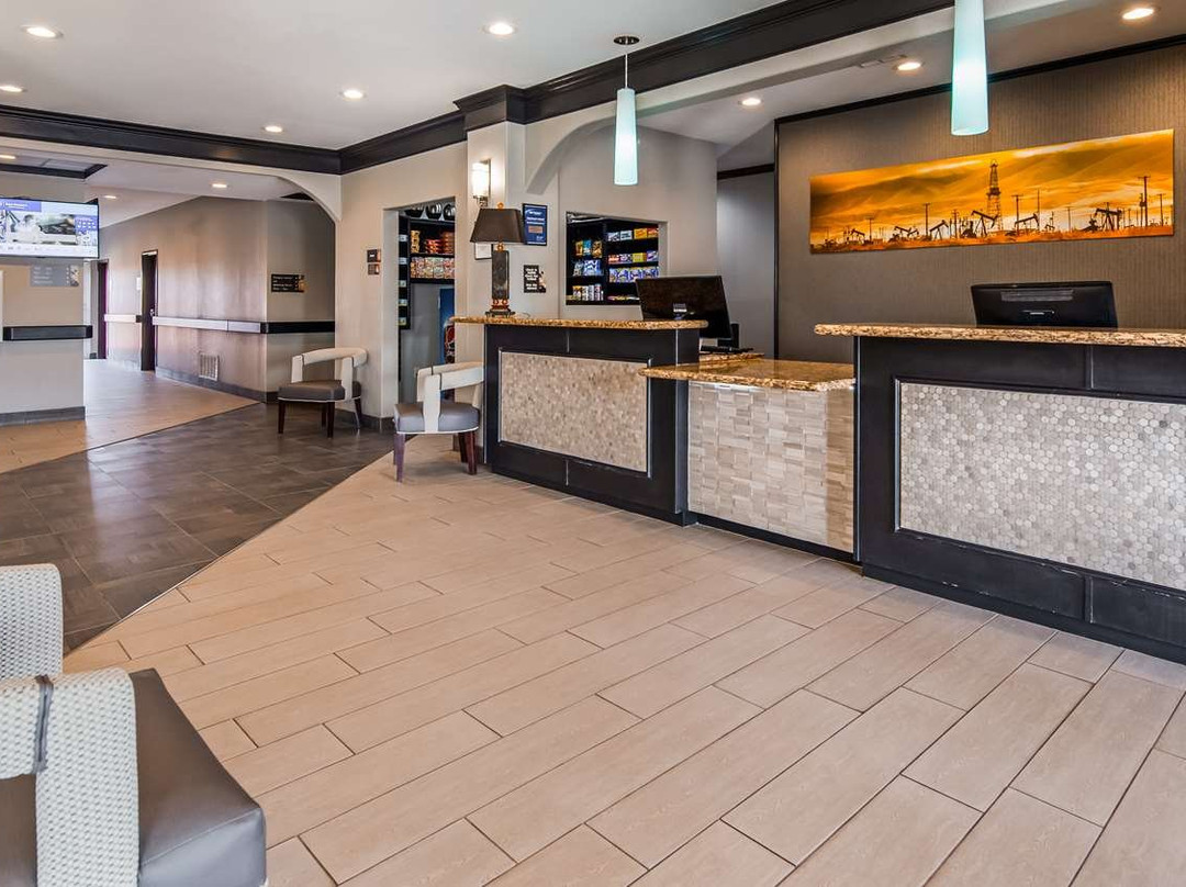 Best Western South Plains Inn & Suites主图