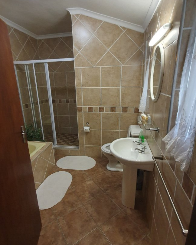 Umkomaas Guest House主图