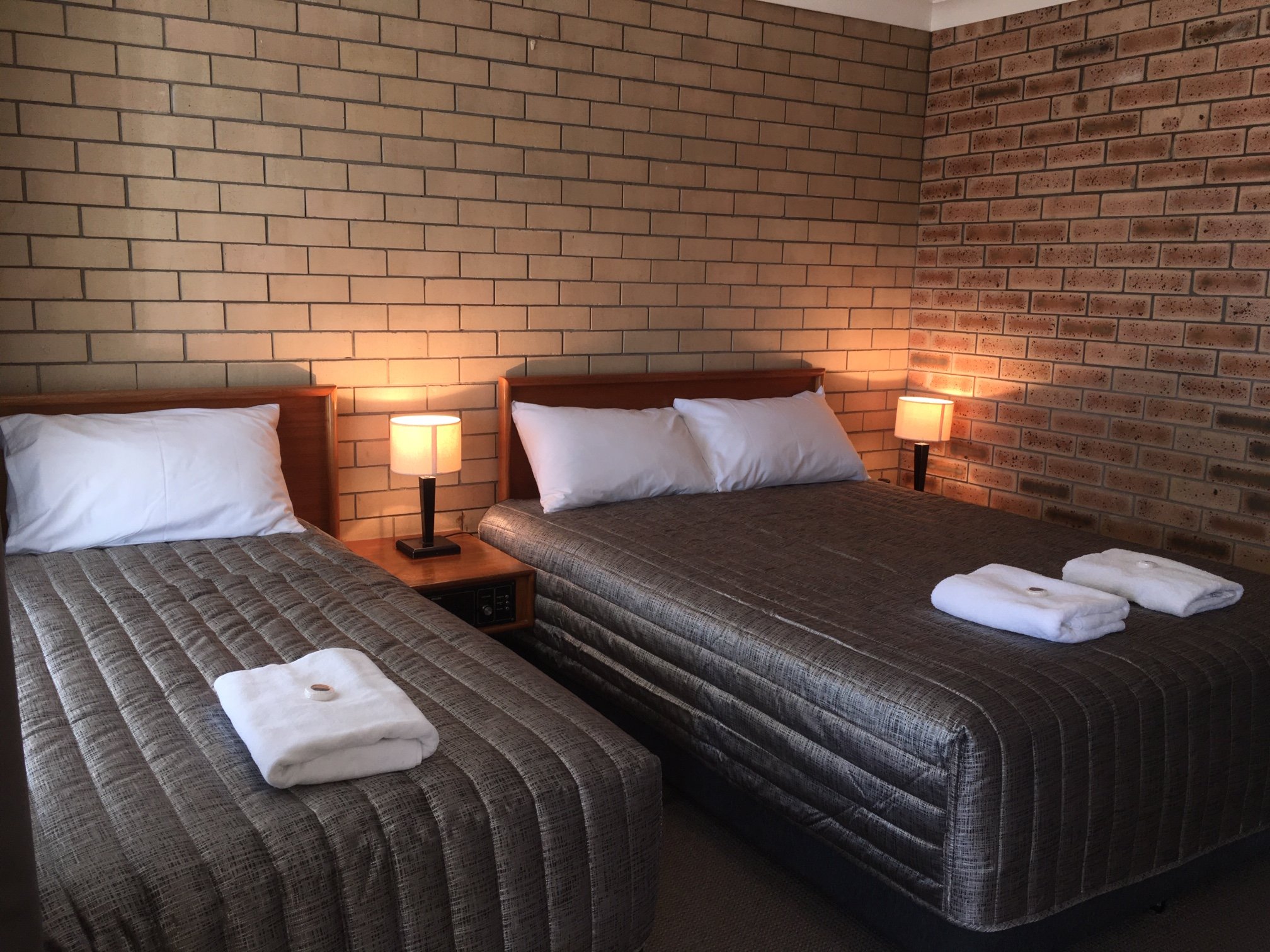 Gunsynd Motor Inn-官方
