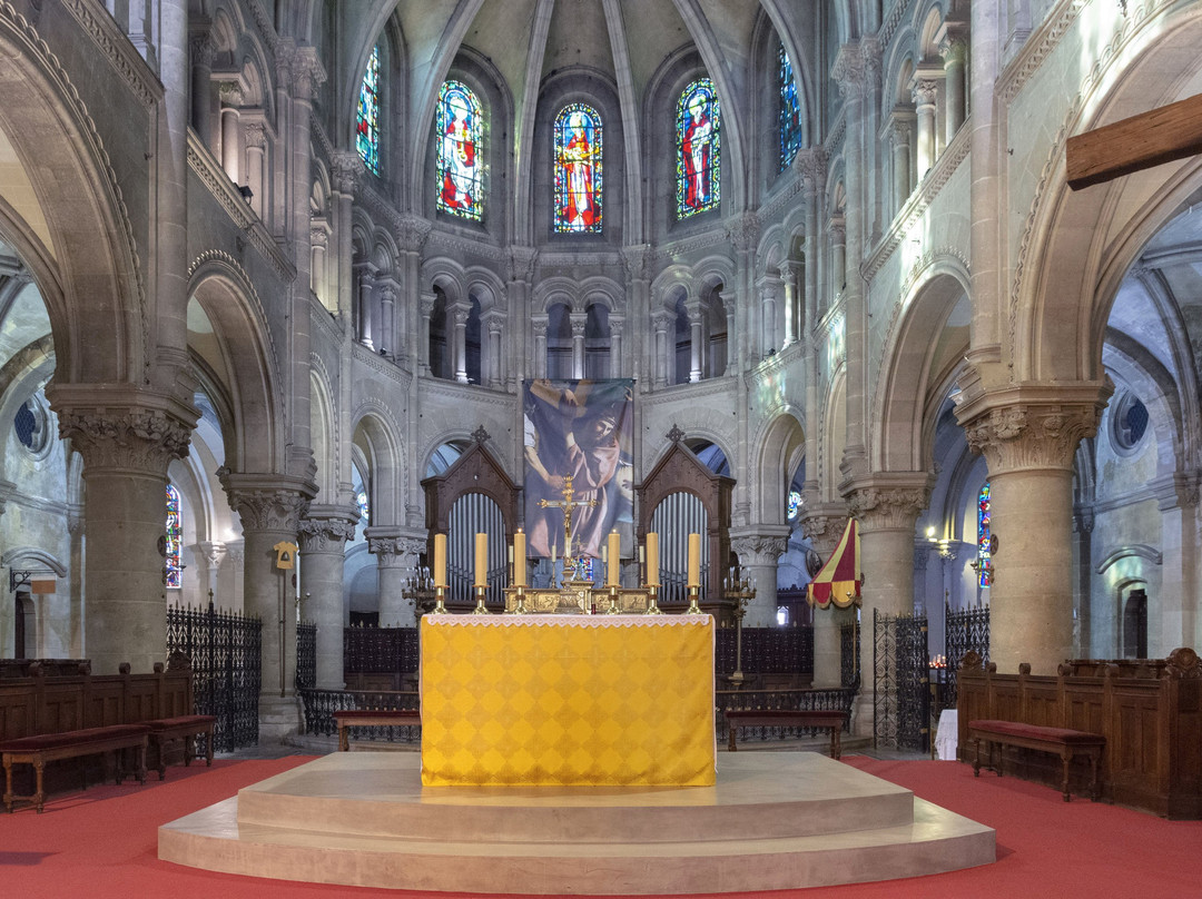 Basilique D'argenteuil-Argenteuil必去景点