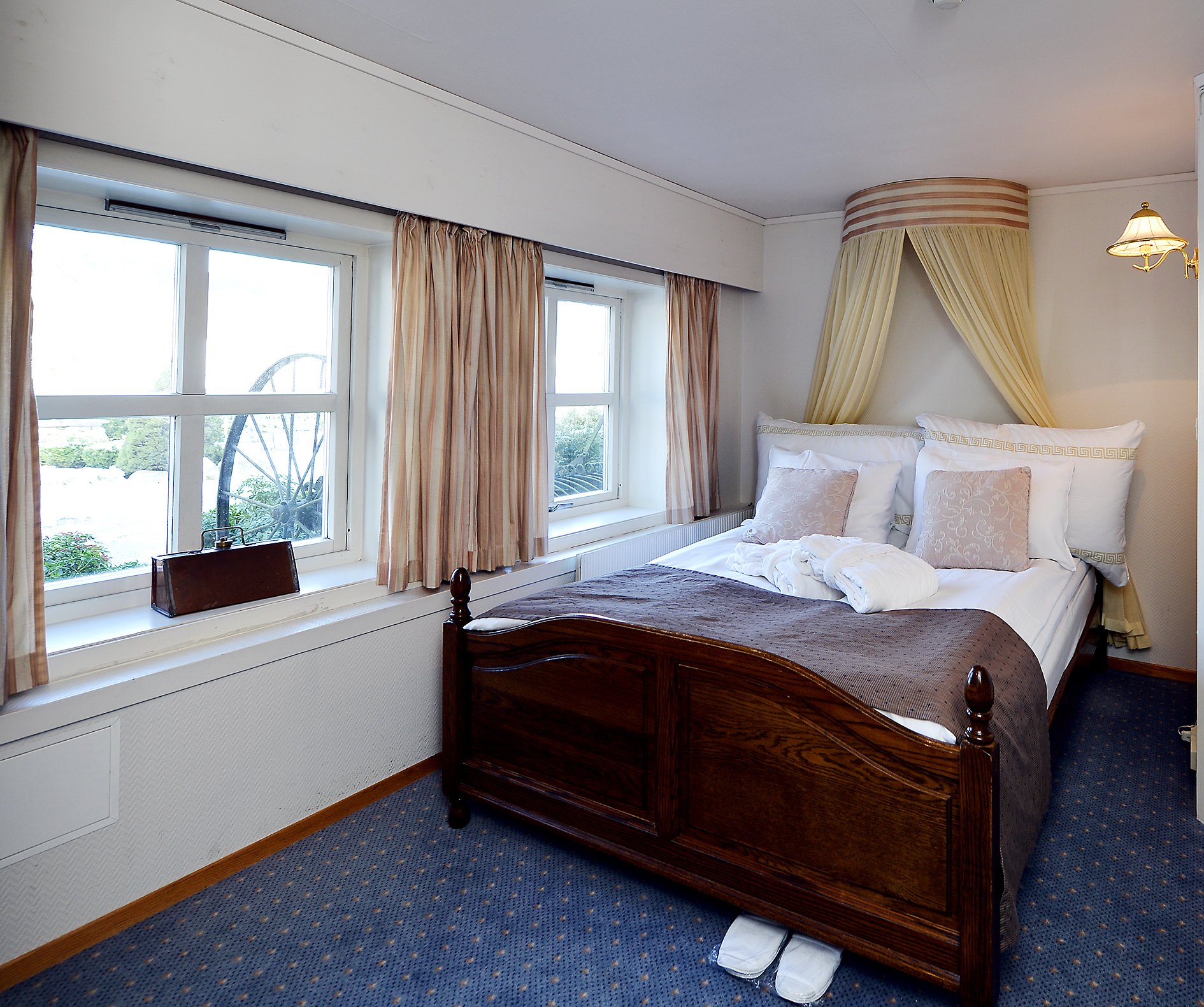 Kronen Gaard Hotel-官方