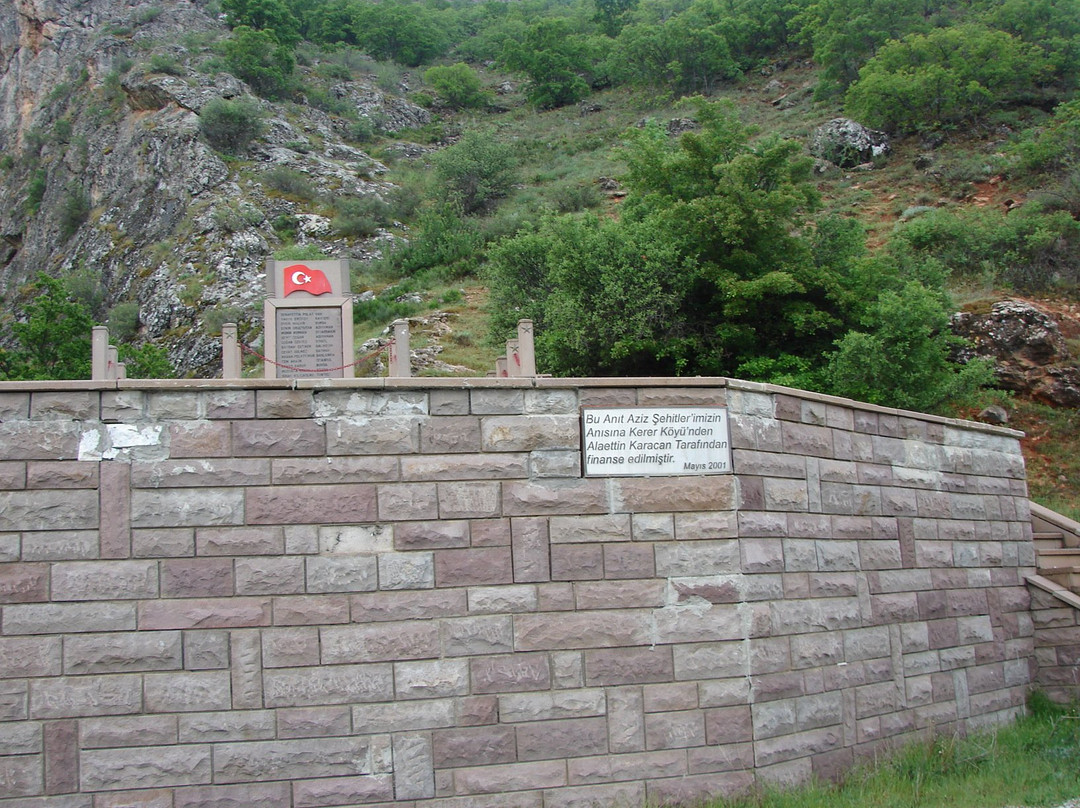 Acemoglu Koprusu Sehitler Anıtı-Erzincan必去景点