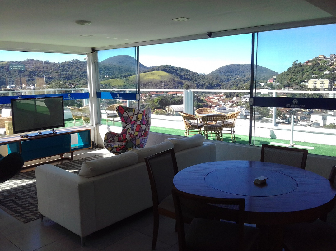 Hotel Petropolis Inn主图