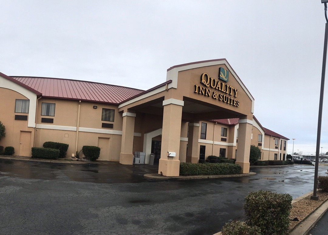 Quality Inn & Suites Pine Bluff主图