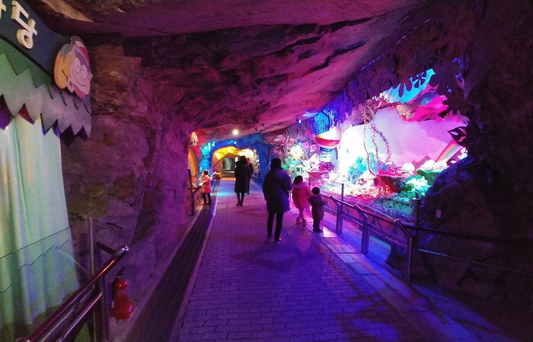 Jeongseon Hwaam Cave-旌善郡必去景点