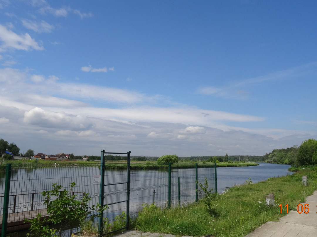 Dam at River Klyazma景点图片