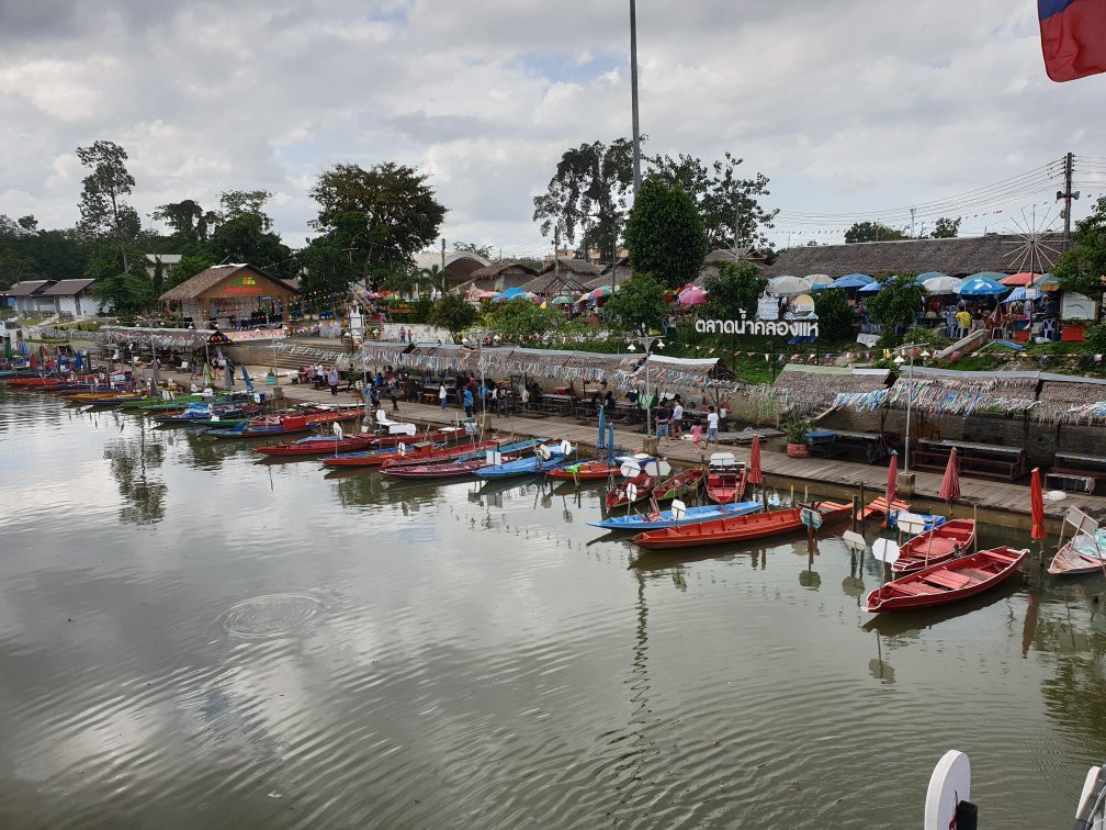 Khlong Hae Floating Market景点图片