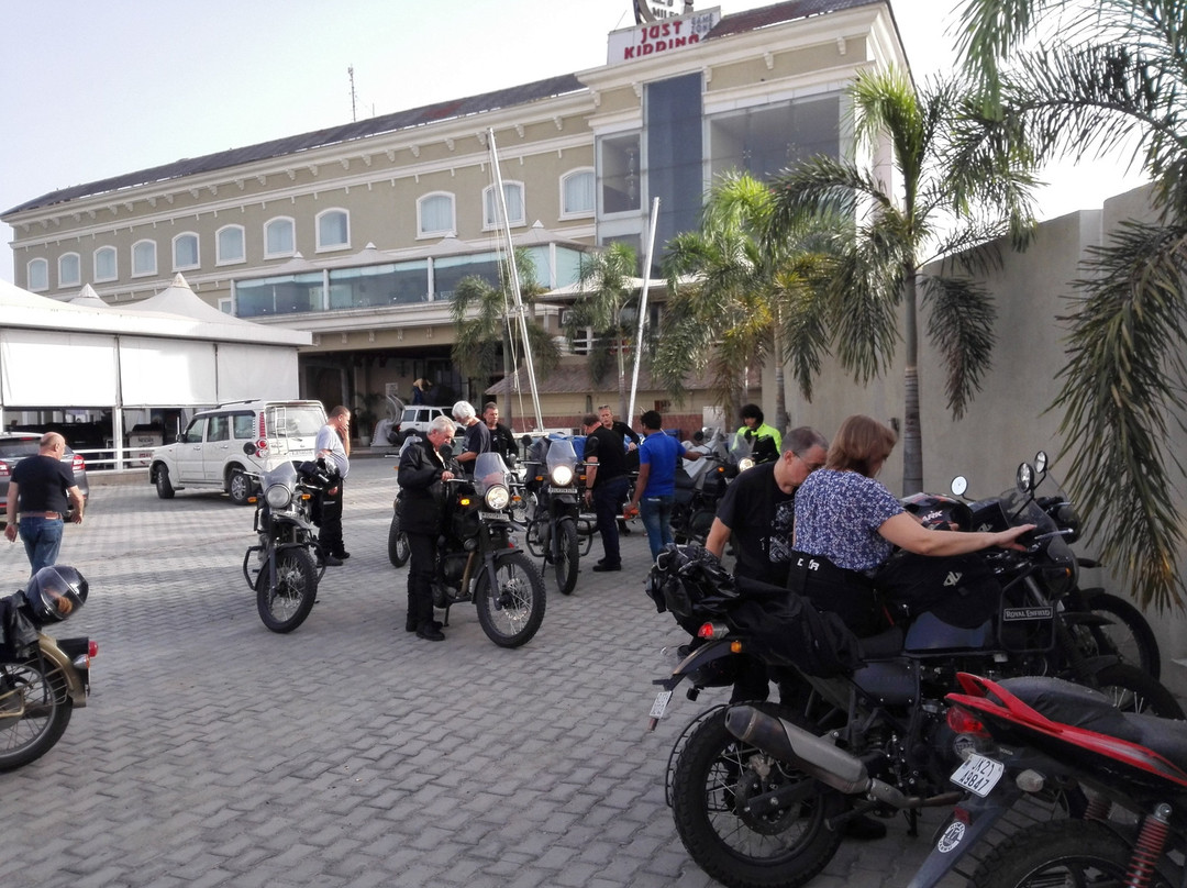 Hotel 17 Miles主图