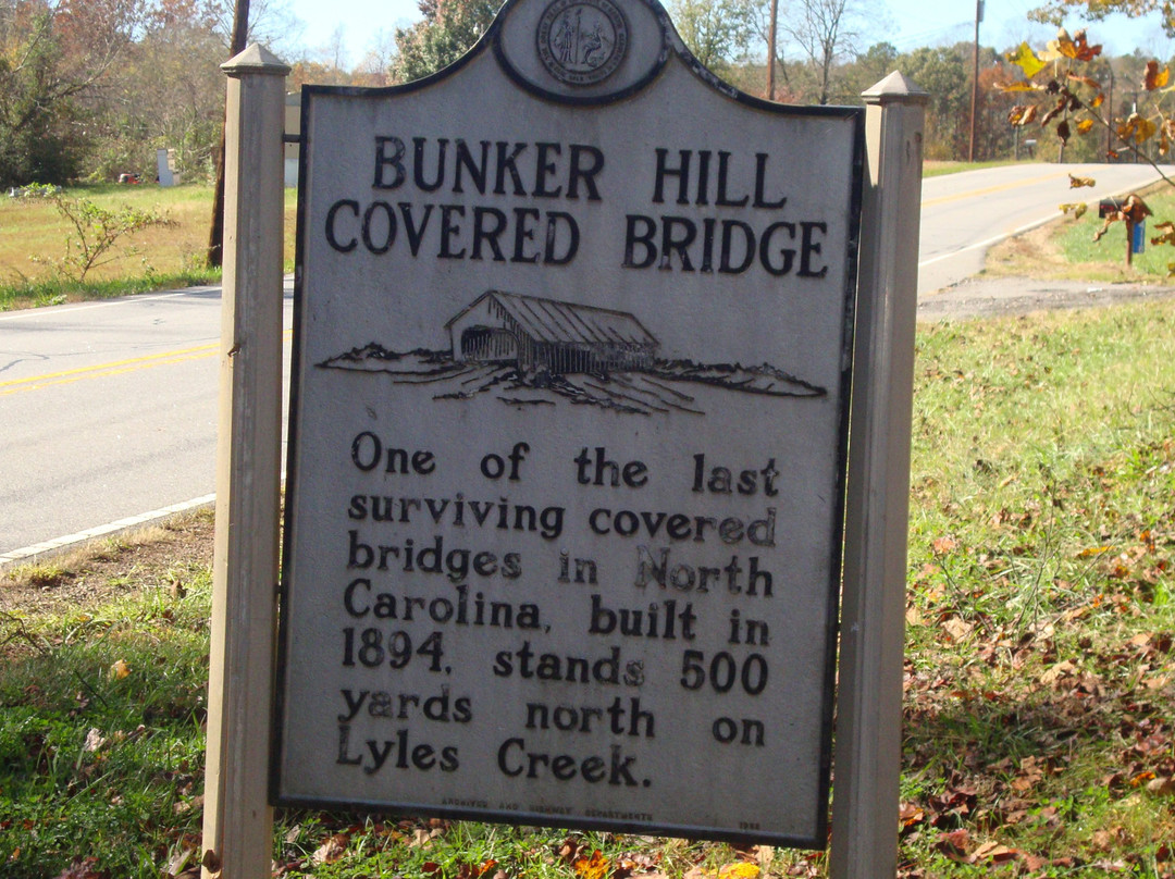 Bunker Hill Covered Bridge景点图片