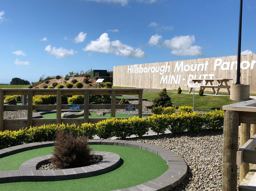 Hillsborough Mount Panorama Mini Putt景点图片