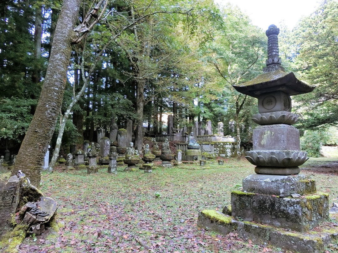 Junshi (Self-Immolation) Graves-日光市必去景点