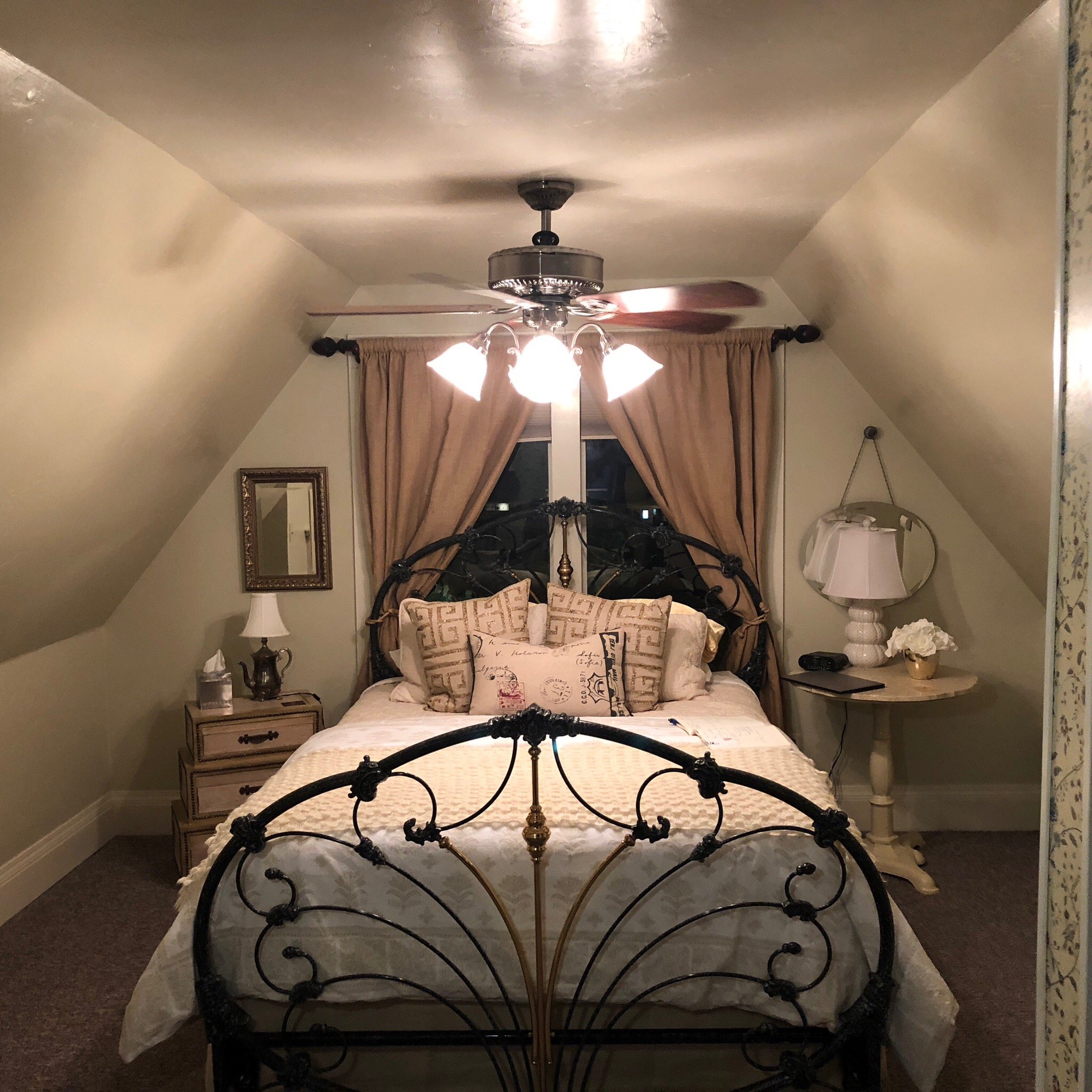 Quincy Feather Bed Inn-官方