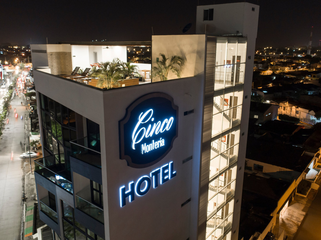 Hotel Cinco Monteria主图