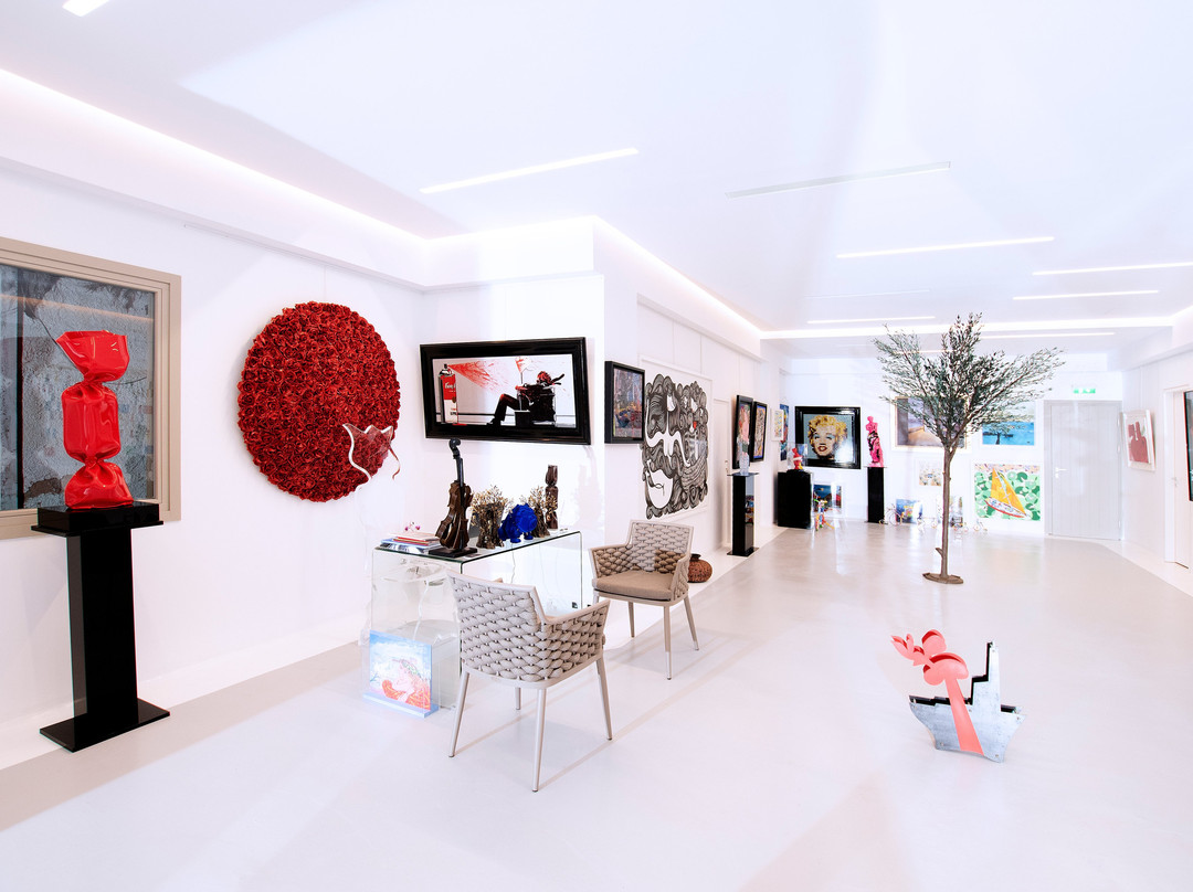 Kapopoulos Fine Arts Paros Gallery-纳乌萨必去景点