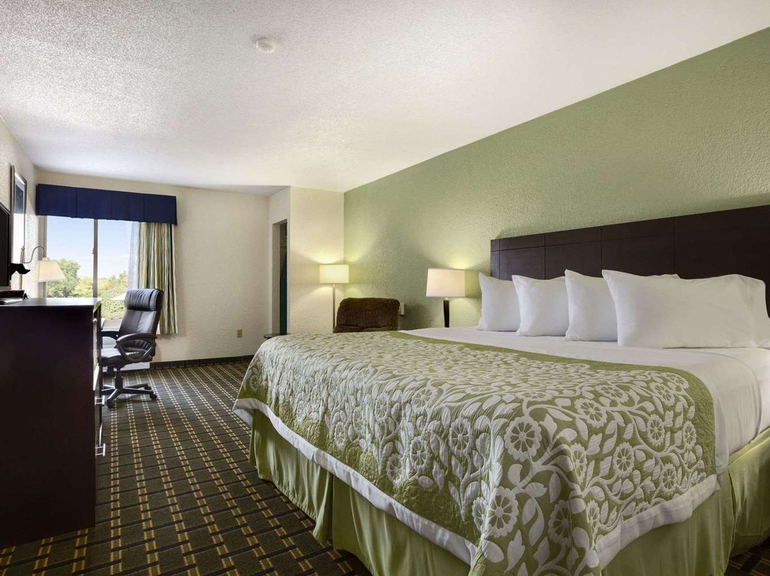 Clarion Pointe Jasper主图