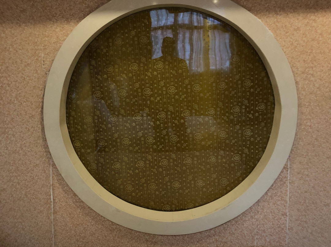 华龙村大酒店主图