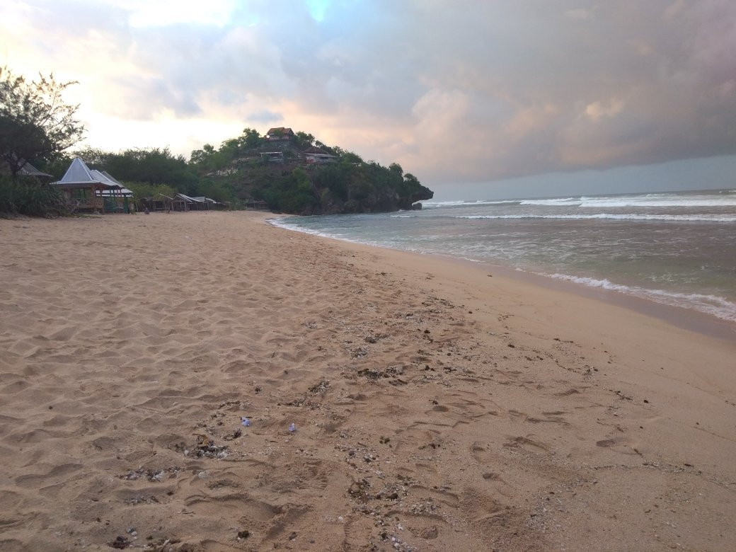 Sundak Beach景点图片