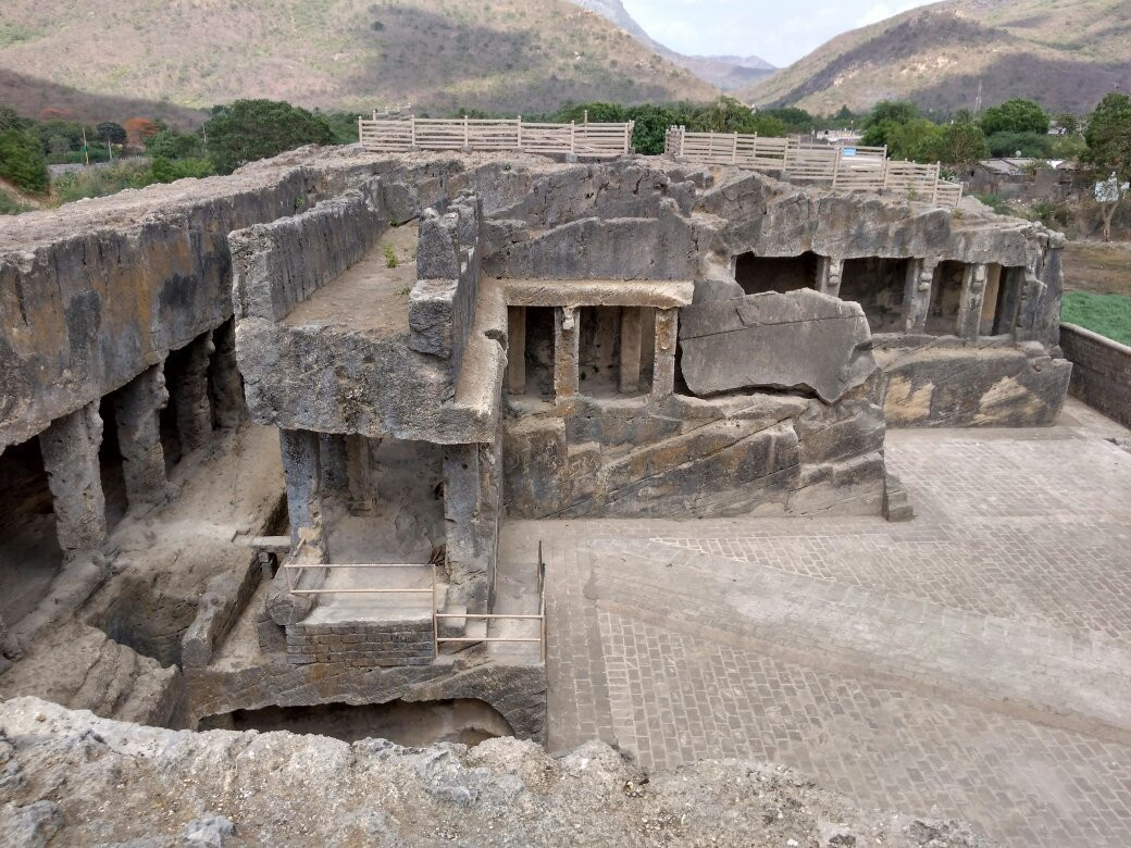 Khapra Kodiya Caves景点图片