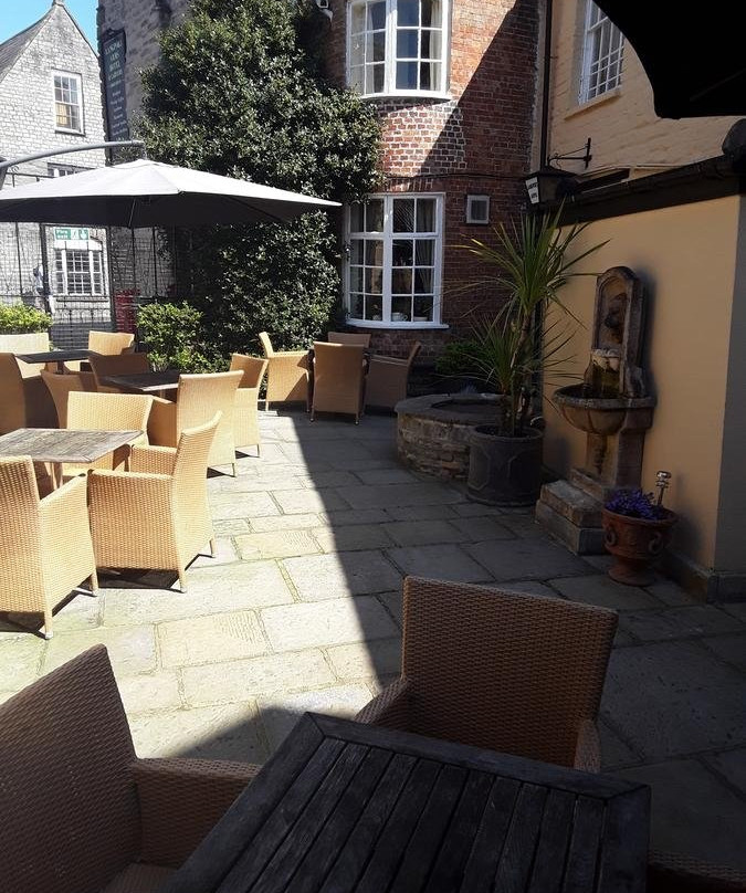 Langport Arms Hotel主图