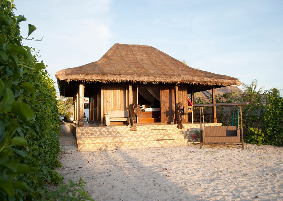 Casa Narrow Villa