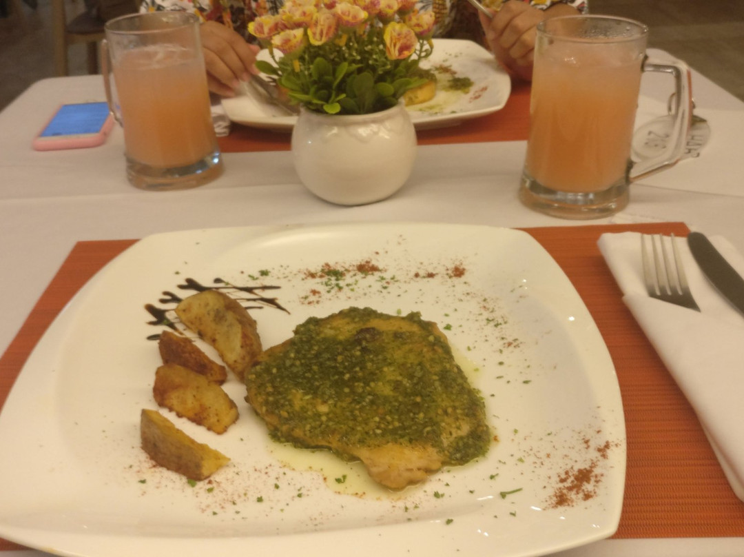 Waira Suites Hotel主图