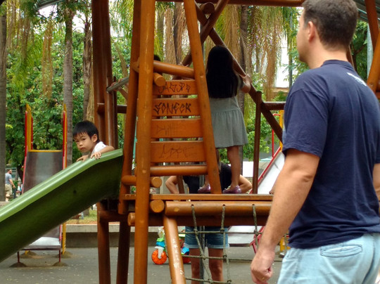 Praça Carlos Chagas-贝洛哈里桑塔必去景点