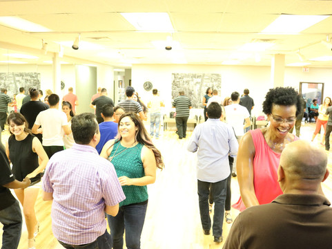 Alpha Midway Dance Studio-达拉斯必去景点